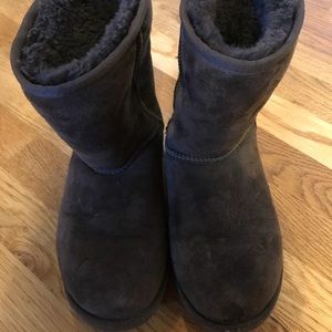 Uggs Classic 2 short boots